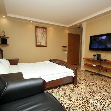 Pechersk Apartment In Kiev Center Экстерьер фото