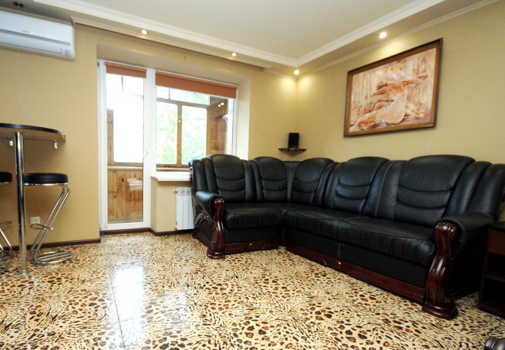 Pechersk Apartment In Kiev Center Номер фото